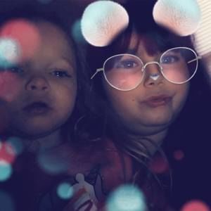 Meet your Posher, April